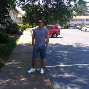 Meet your Posher, Carlos